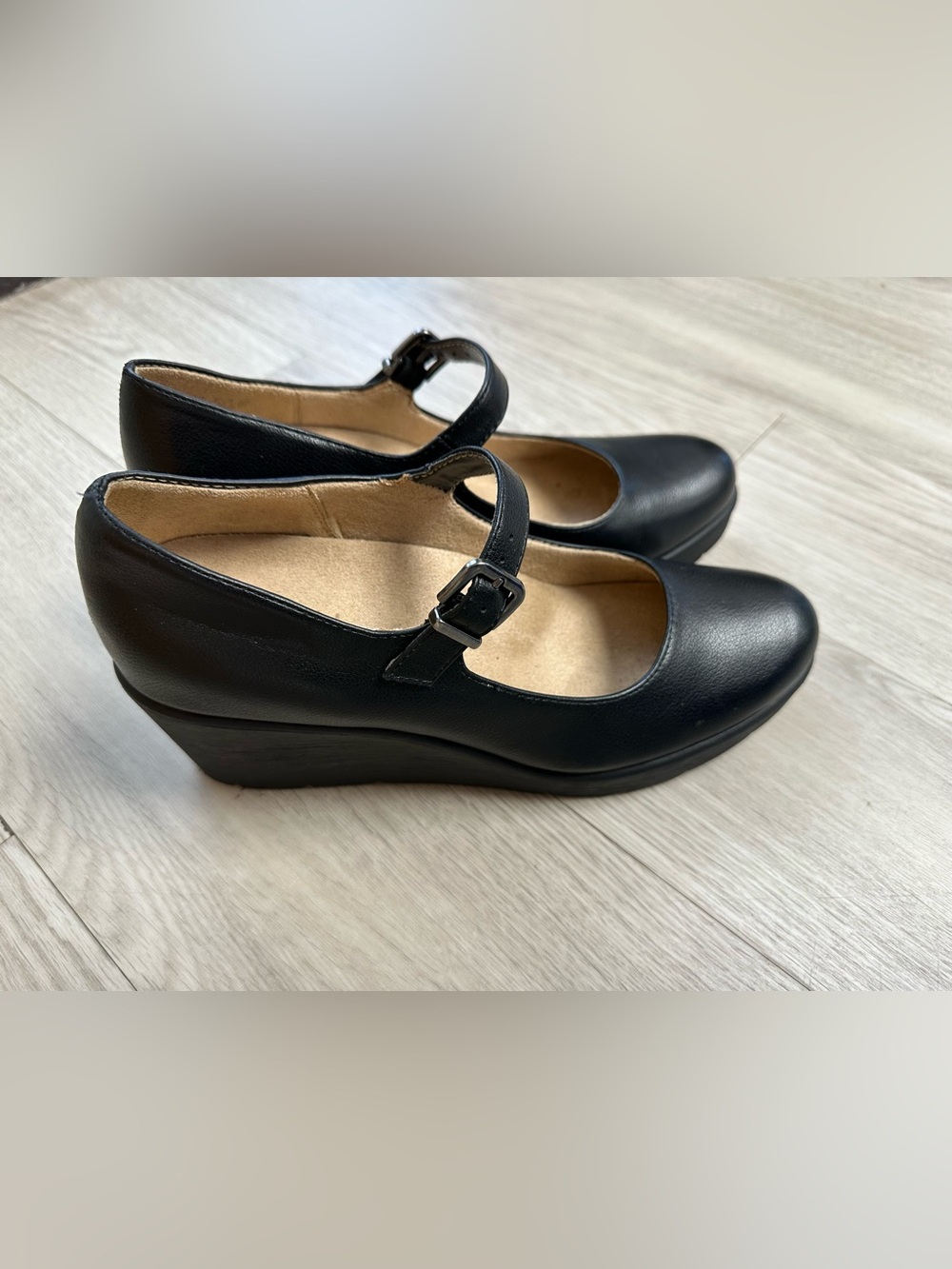 SOUL Naturalizer Black Mary Jane Wedge Flats